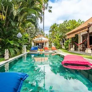 Madu , Seminyak (Bali) Indonesia